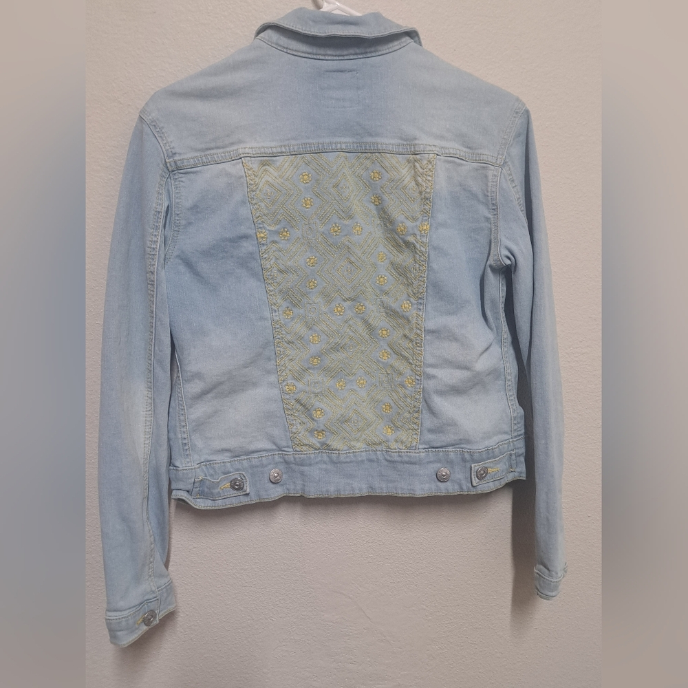 LuLaRoe Denim Jacket Women Size Small Light Wash Embroidered Jean Trucker Jacket - Picture 10 of 10